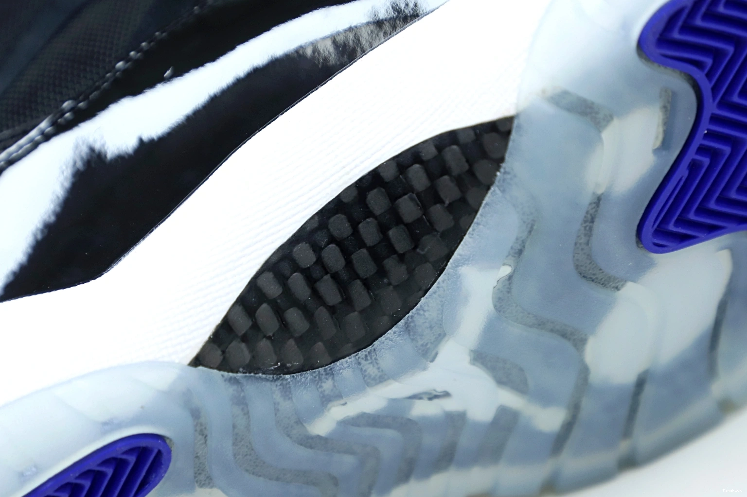 JORDAN AIR 11 NIKE 0717